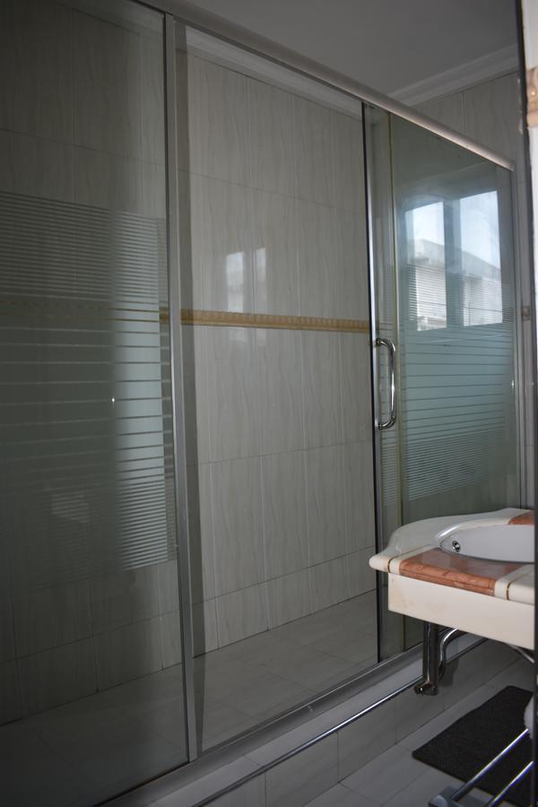 Lapaz Cascade Hotel מראה חיצוני תמונה