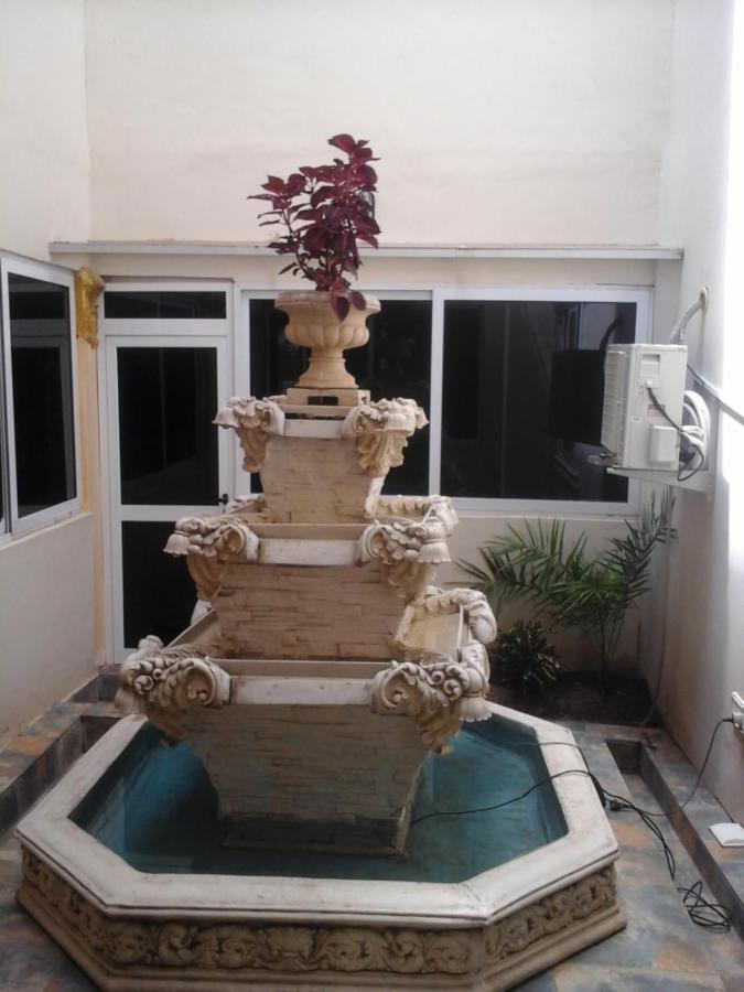 Lapaz Cascade Hotel מראה חיצוני תמונה